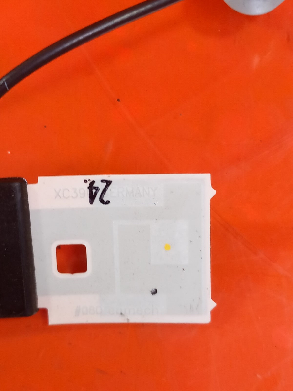 Land Rover Defender L663 3.0 Diesel 2025 Rear Right Sensor L8B2156037AB A396  - Image 7