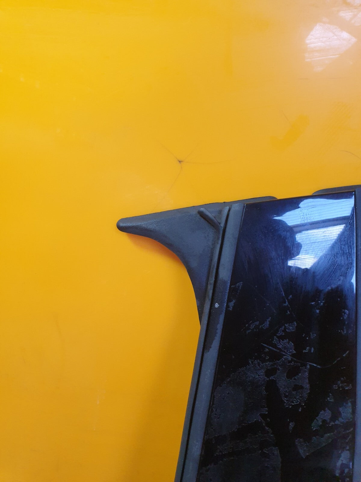 ✅BMW I4 G26 E-DRIVE 40M SPORT 2023 Left Side Exterior B Pillar Trim 7483005 A190 - Image 4