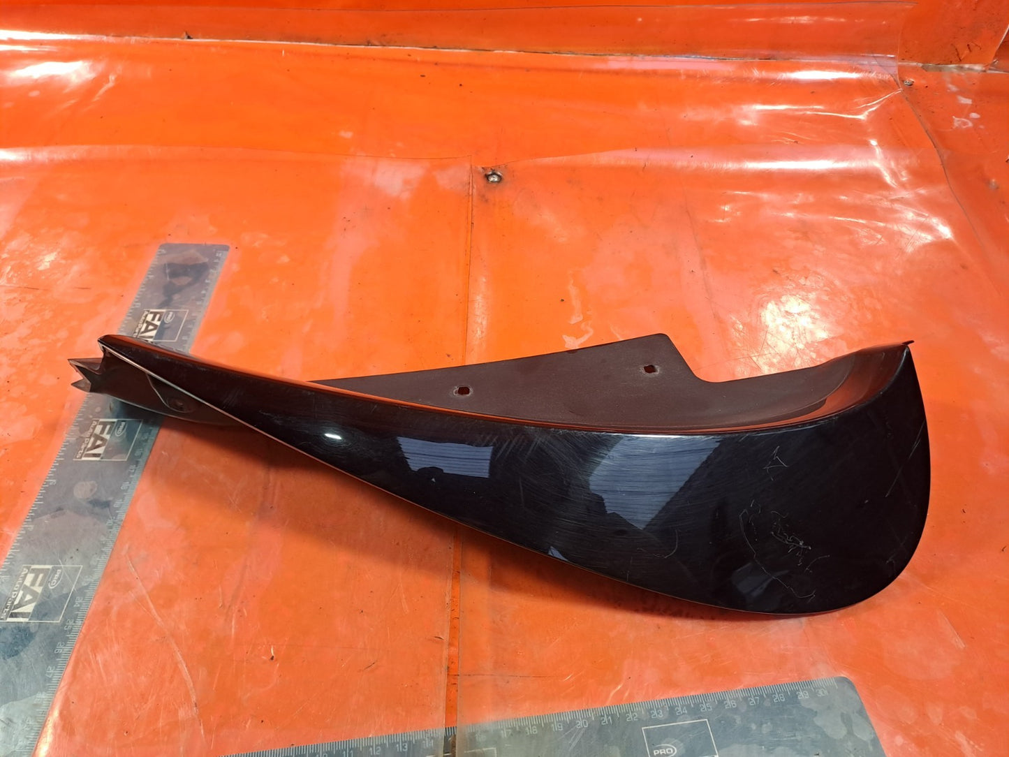 ✅2015 RENAULT ZOE DYNAMIQUE REAR RIGHT MOULDING TRIM 833300753R + WARRANTY A317 - Image 1