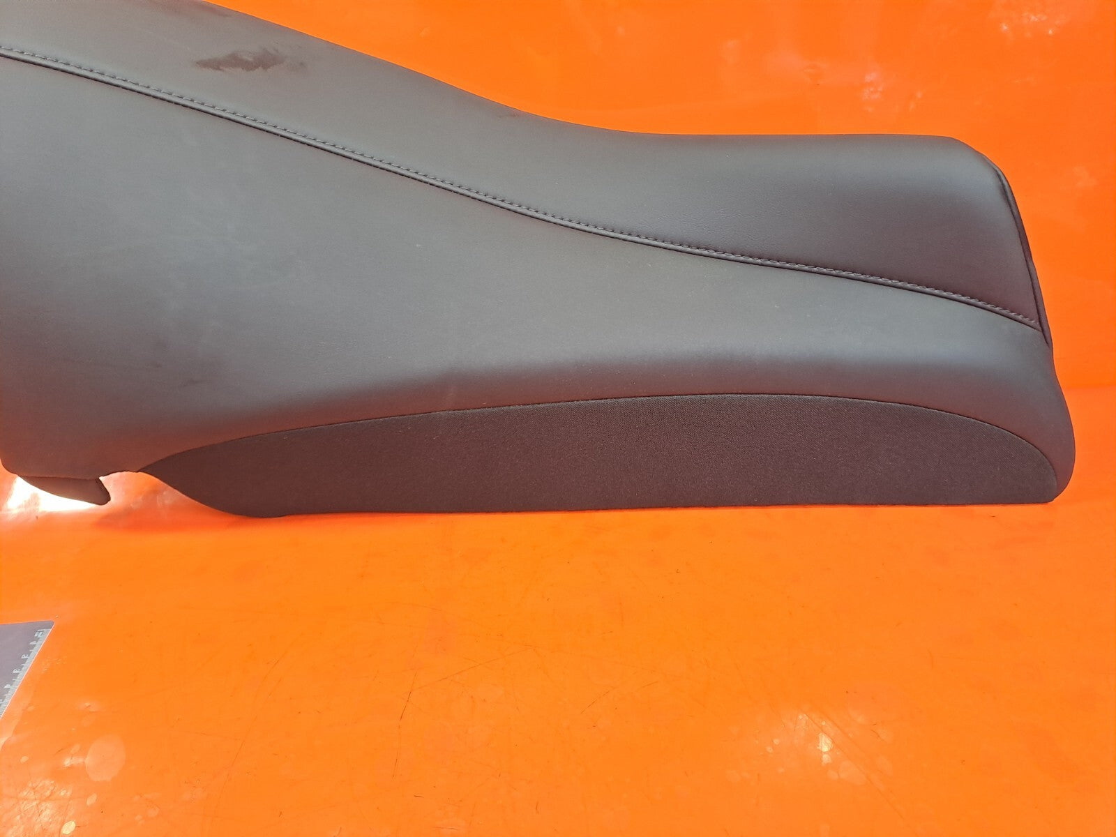 TESLA MODEL 3 LONG 2024 REAR SEAT RIGHT CUSHION 1836648-03-B Warranty A207 - Image 4