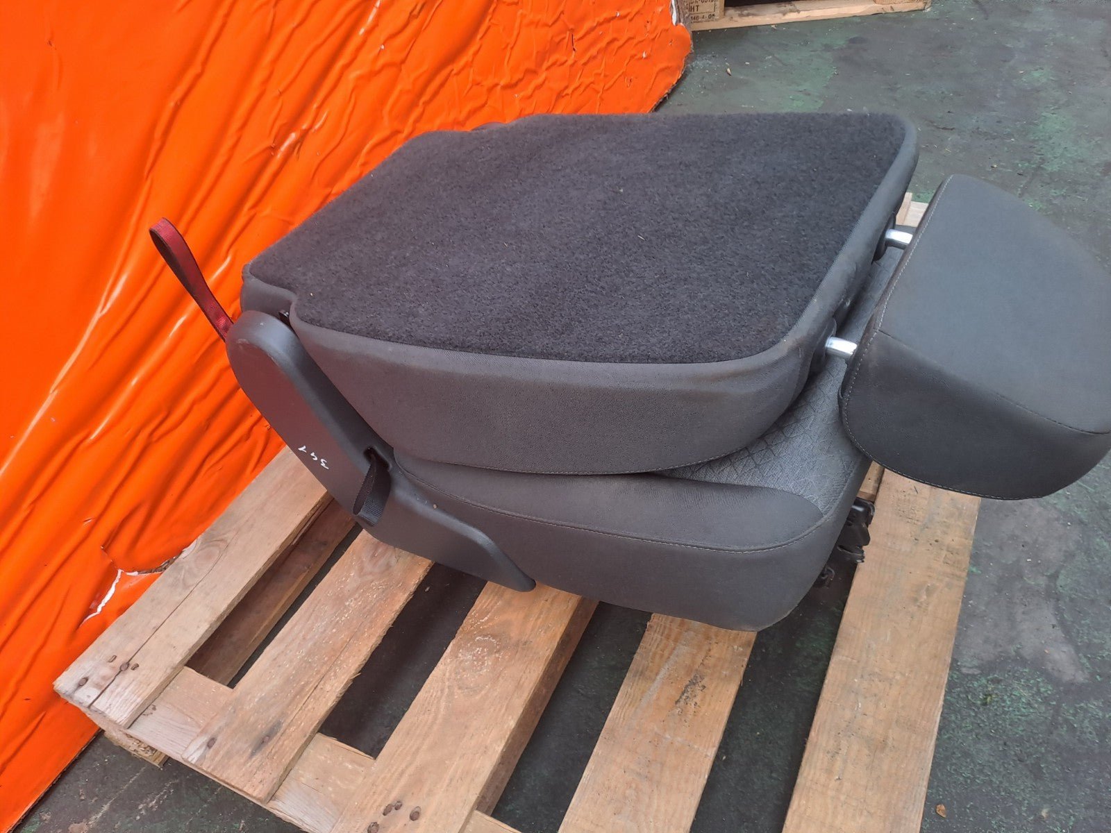 ✅Ford Grand Tourneo VW Caddy 1.5 Diesel 2024 Rear 2nd Row Right Seat Warranty - Image 11
