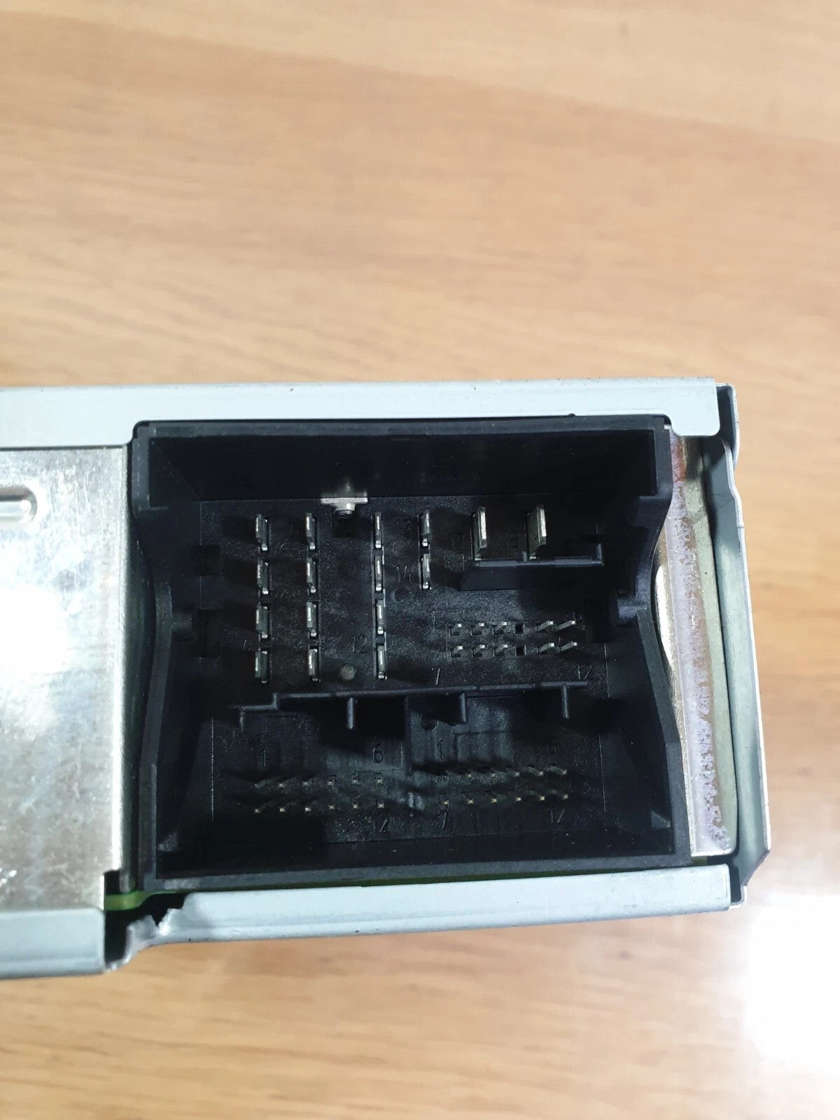 ebay-src:https://i.ebayimg.com/00/s/mtywmfgxmjaw/z/gniaaeswysbqgde4/$_57.jpg
