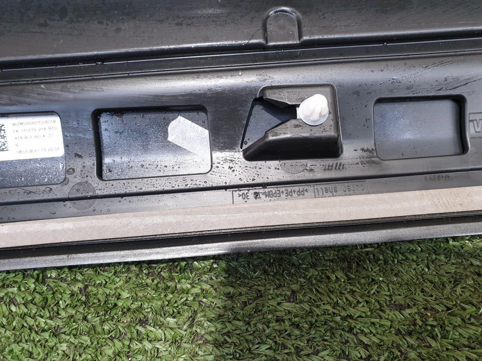 ✅2017 Audi Q2 S-Line Front Right Door Trim Moulding Grey Z7S 81A853960A A134 - Image 11