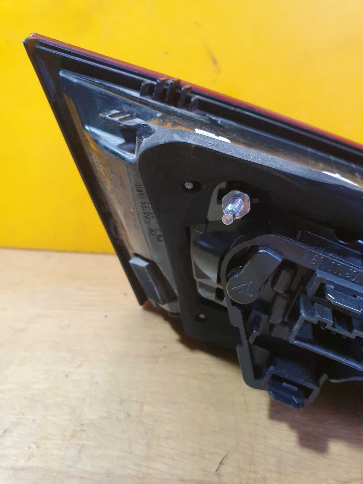 ✅AUDI A3 E-TRON 1.4 PETROL 2015 REAR RIGHT INNER TAIL LIGHT 8V4945094A Warranty - Image 10
