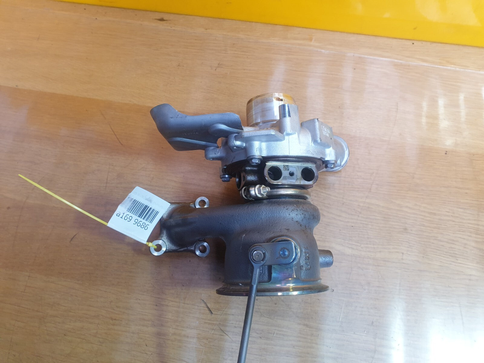 ebay-src:https://i.ebayimg.com/00/s/mtiwmfgxnjaw/z/r1qaaoswvtbmlu7n/$_57.jpg