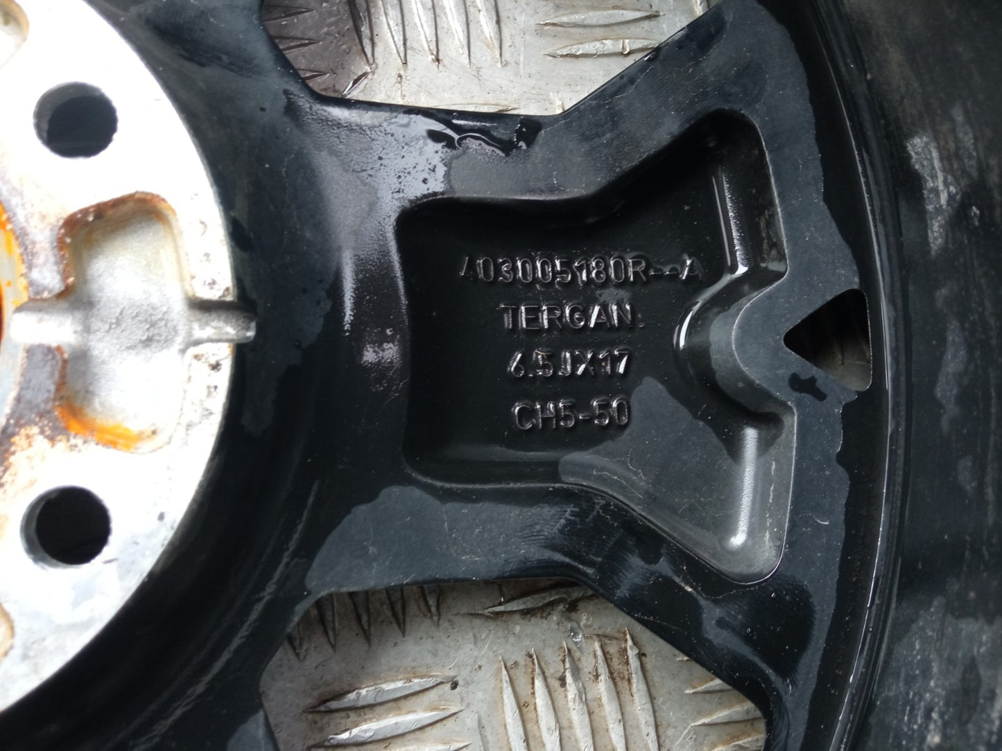 ✅Dacia Duster Journey 1.3 Petrol 2024 Alloy Wheel & Tyre 215/60 R17 403005180R - Image 10