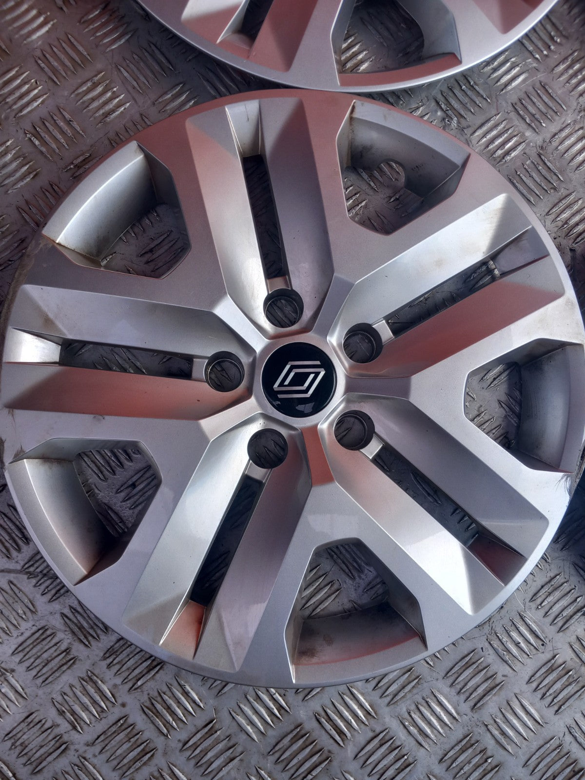 ebay-src:https://i.ebayimg.com/00/s/mtywmfgxmjaw/z/rfiaaeswtadqp5pi/$_57.jpg
