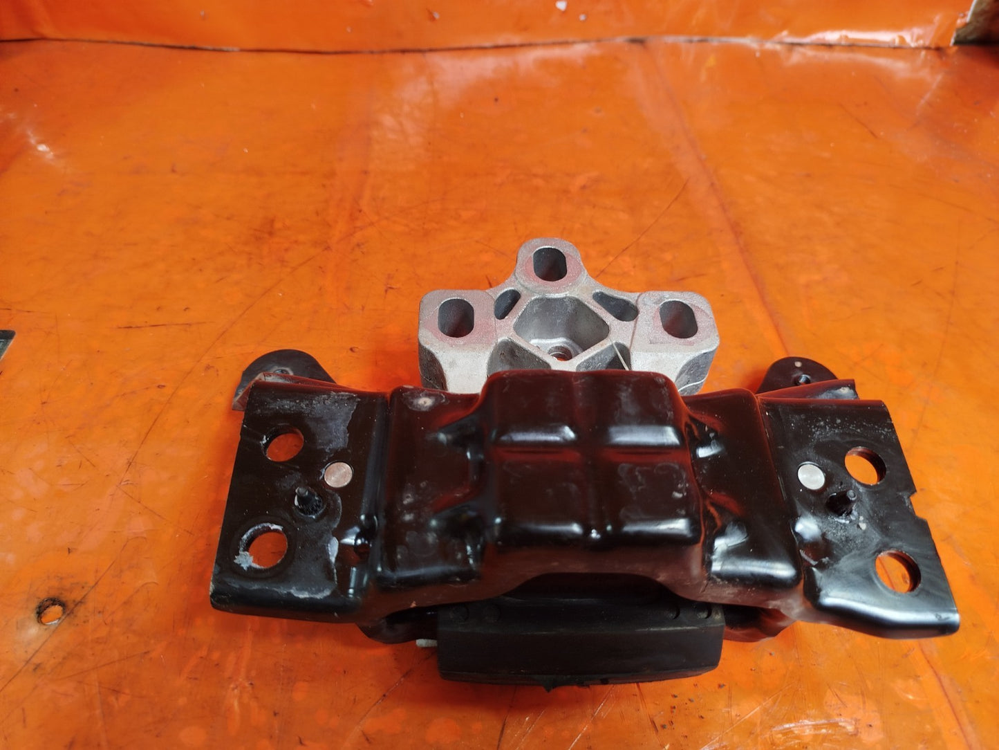 ebay-src:https://i.ebayimg.com/00/s/mtiwmfgxnjaw/z/gauaaeswuqdobcjk/$_57.jpg