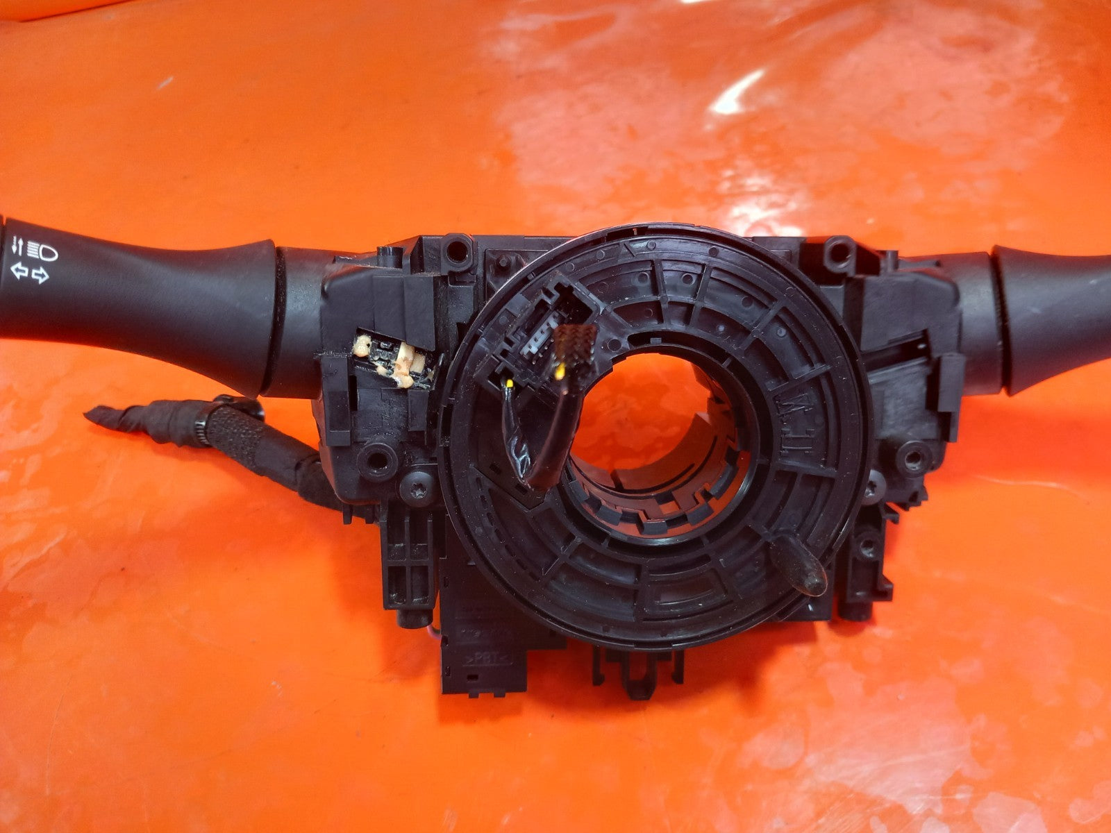 2024 Dacia Jogger Indicator Wiper Stalk Squib 255670975R Warranty A391 - Image 3