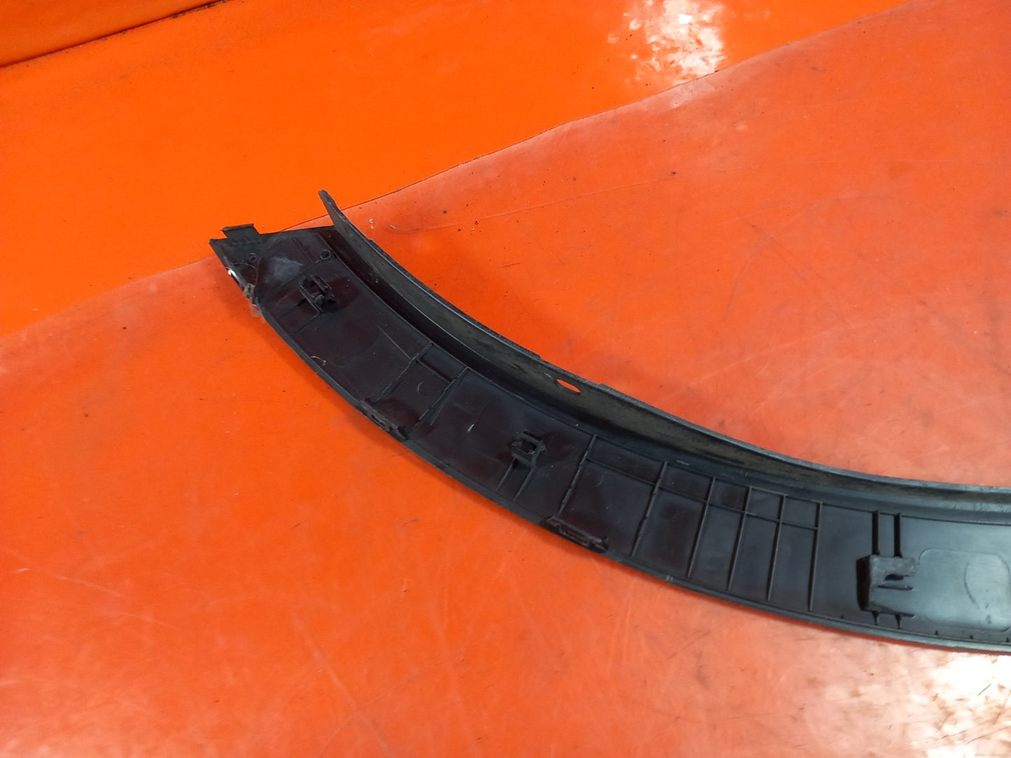 Ssangyong Tivoli ELX 2015 Wheel Arch Moulding Rear Right 79540-35000 A221 - Image 6