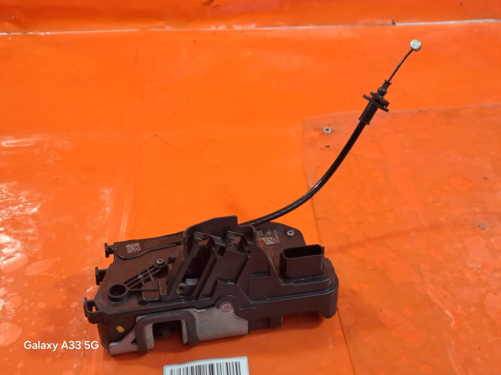 ebay-src:https://i.ebayimg.com/00/s/mtiwmfgxnjaw/z/ylwaaesw-uro7poy/$_57.jpg
