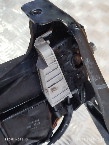 ✅MERCEDES E250 W212 2.1 DIESEL 2011 FRONT LEFT HEADLIGHT BRACKET A212620021 A269 - Image 11