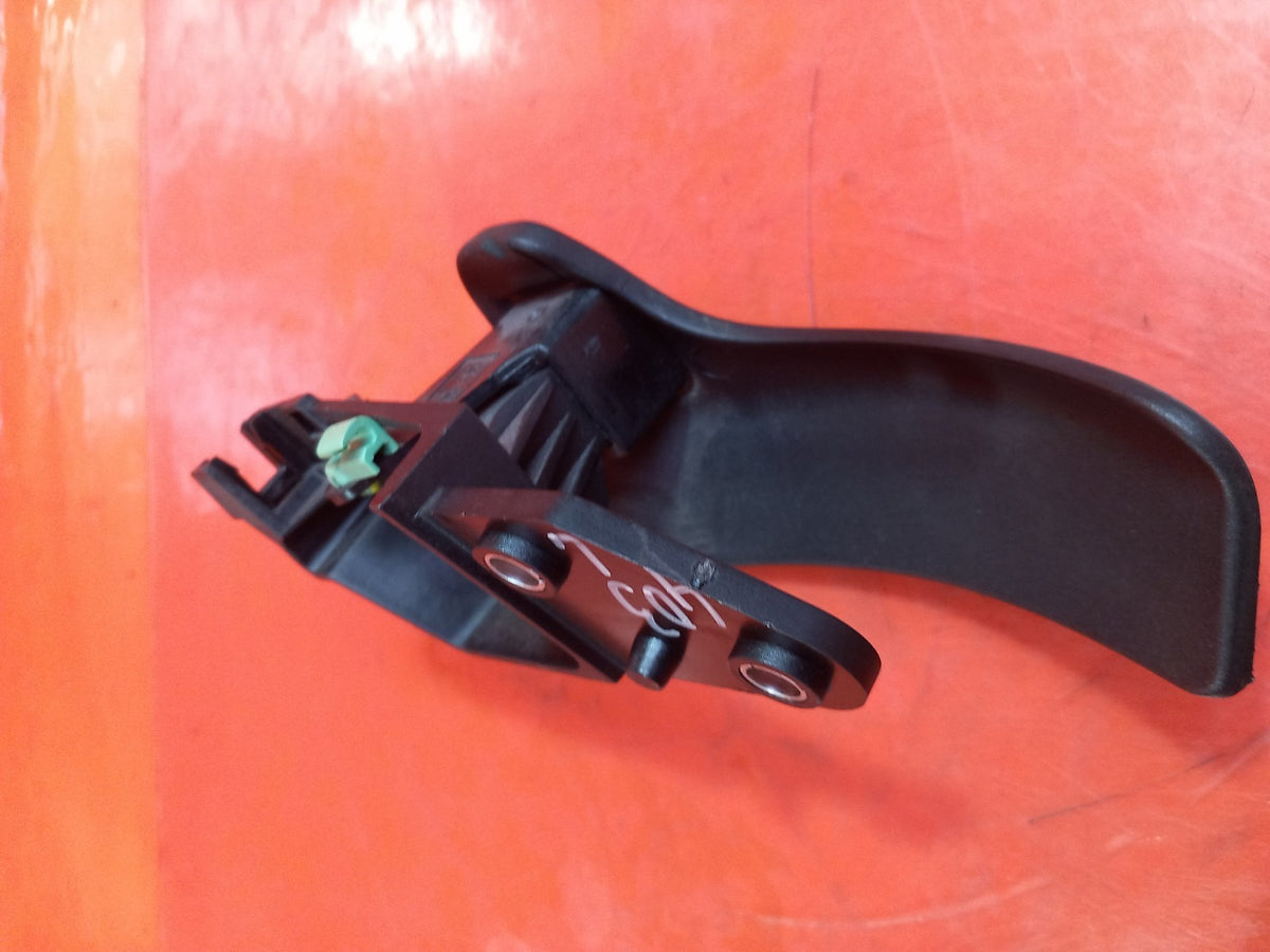 ebay-src:https://i.ebayimg.com/00/s/mtiwmfgxnjaw/z/dvwaaeswwcdqeavk/$_57.jpg