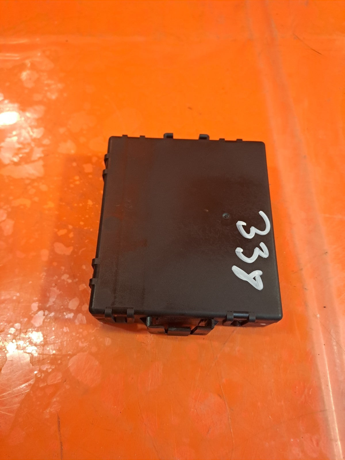 ebay-src:https://i.ebayimg.com/00/s/mtywmfgxmjaw/z/87oaaeswp-bpar~g/$_57.jpg