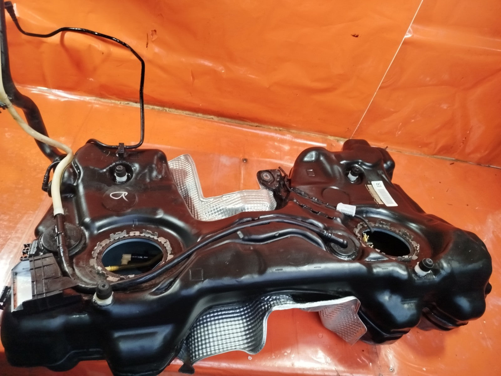 ✅CUPRA FORMENTOR 2.0 PETROL 2023 FUEL TANK 5WA201021ER 5Q020103 5Q0201135EH A336 - Image 3