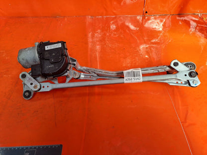 ✅TESLA MODEL 3 LONG RANGE 2020 FRONT WIPER MOTOR WITH LINKAGE 1095855-00-A A262 - Image 1