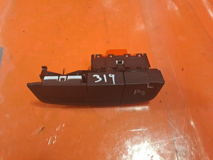 ✅SKODA KAMIQ Se 1.5 PETROL 2024 PARKING ASSISTANCE CONTROL SWITCH Warranty A319 - Image 1