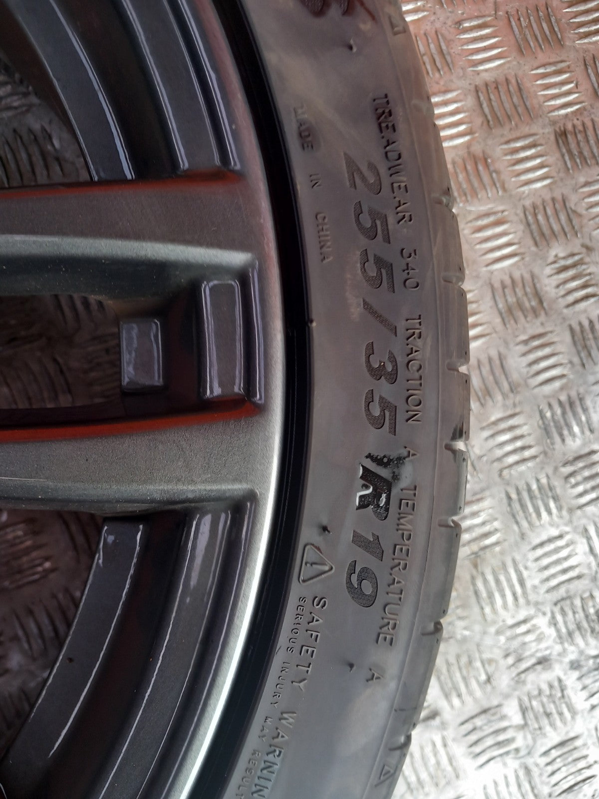 BMW F30 320D Xdrive 2.0 Diesel 2013 Rear Alloy Wheel With Tyre 255/35 R19 - Image 9