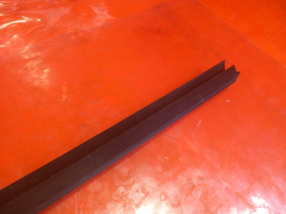 BMW X3 G01 M40D 3.0 Diesel 2019 Front Left Door Window Inner Seal 7393417 A393 - Image 5