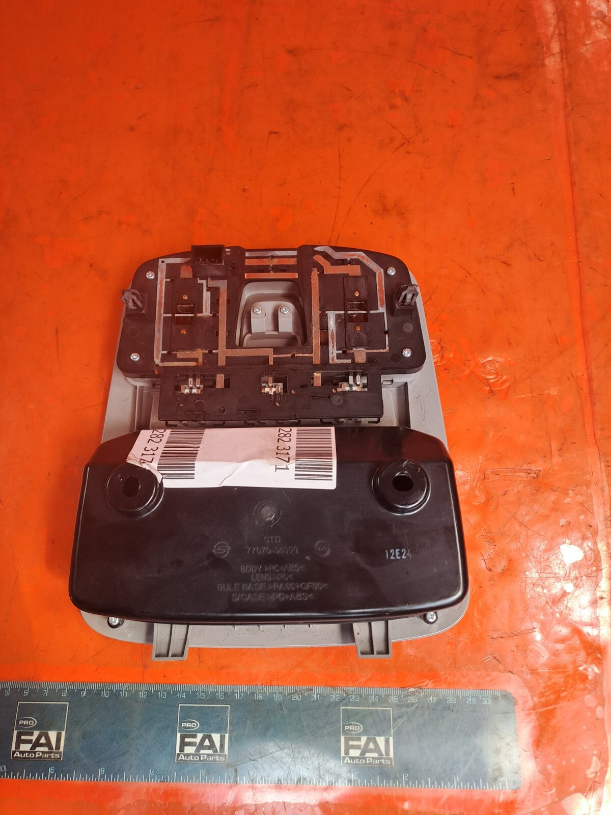 ✅Ssangyong Korando S 2013 2.0 Diesel FRONT INTERIOR ROOF LIGHT 77670-34000 - Image 7