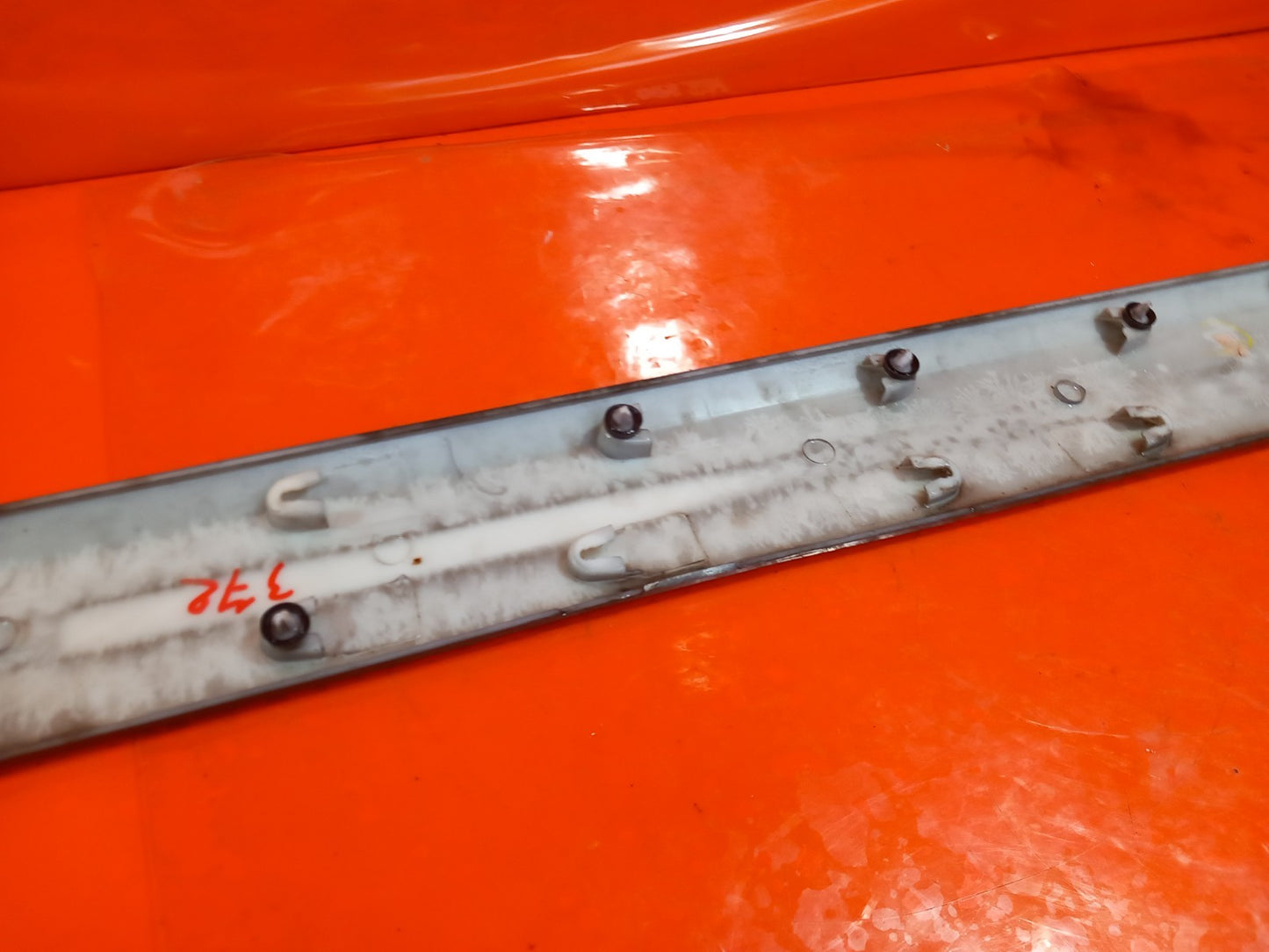 2021 Ford Transit Custom Sliding Side Door Trim Strip Right BK21-29076-BEW A372 - Image 10