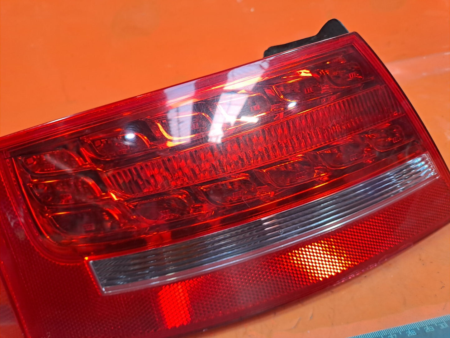✅AUDI A5 S LINE CABRIO 2.0 PETROL 2009 REAR LEFT OUTER TAIL LIGHT 8T0945095B - Image 4