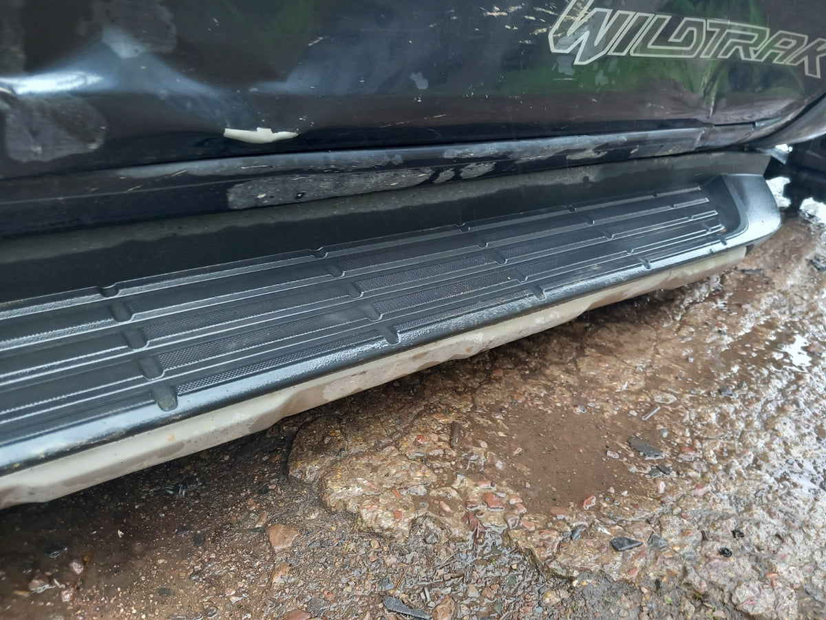 2021 Ford Ranger Wildtrak Door Step Right Side Warranty A418 - Image 3