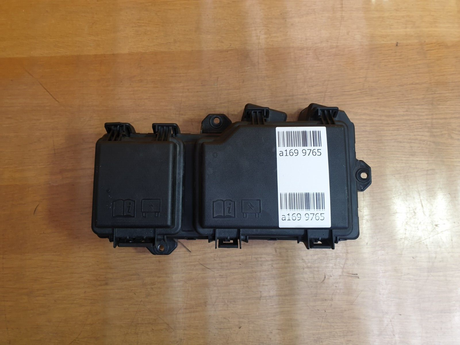 ✅2022 RANGE ROVER EVOQUE L551 1.5 PETROL HYBRID FUSE BOX M8D214A073AA + WARRANTY - Image 1