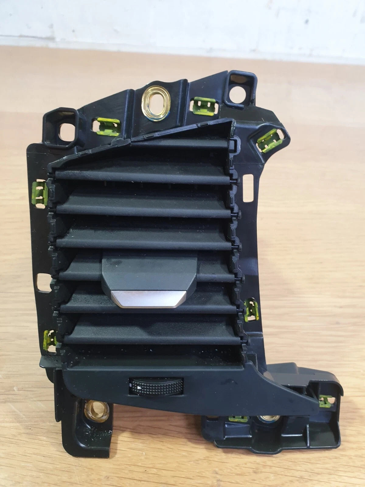 ✅Audi A1 Sport 1.0 Petrol 2020 Dashboard Left Air Vent 82C820902C Warranty A203 - Image 2