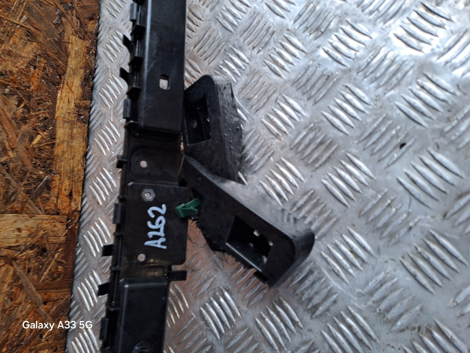✅Tesla Model 3 Long Range 2020 REAR BUMPER MOUNTING BRACKET 1121191-00-E A262 - Image 3