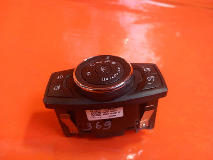 ebay-src:https://i.ebayimg.com/00/s/mtiwmfgxnjaw/z/kuoaaesw3evqltlj/$_57.jpg