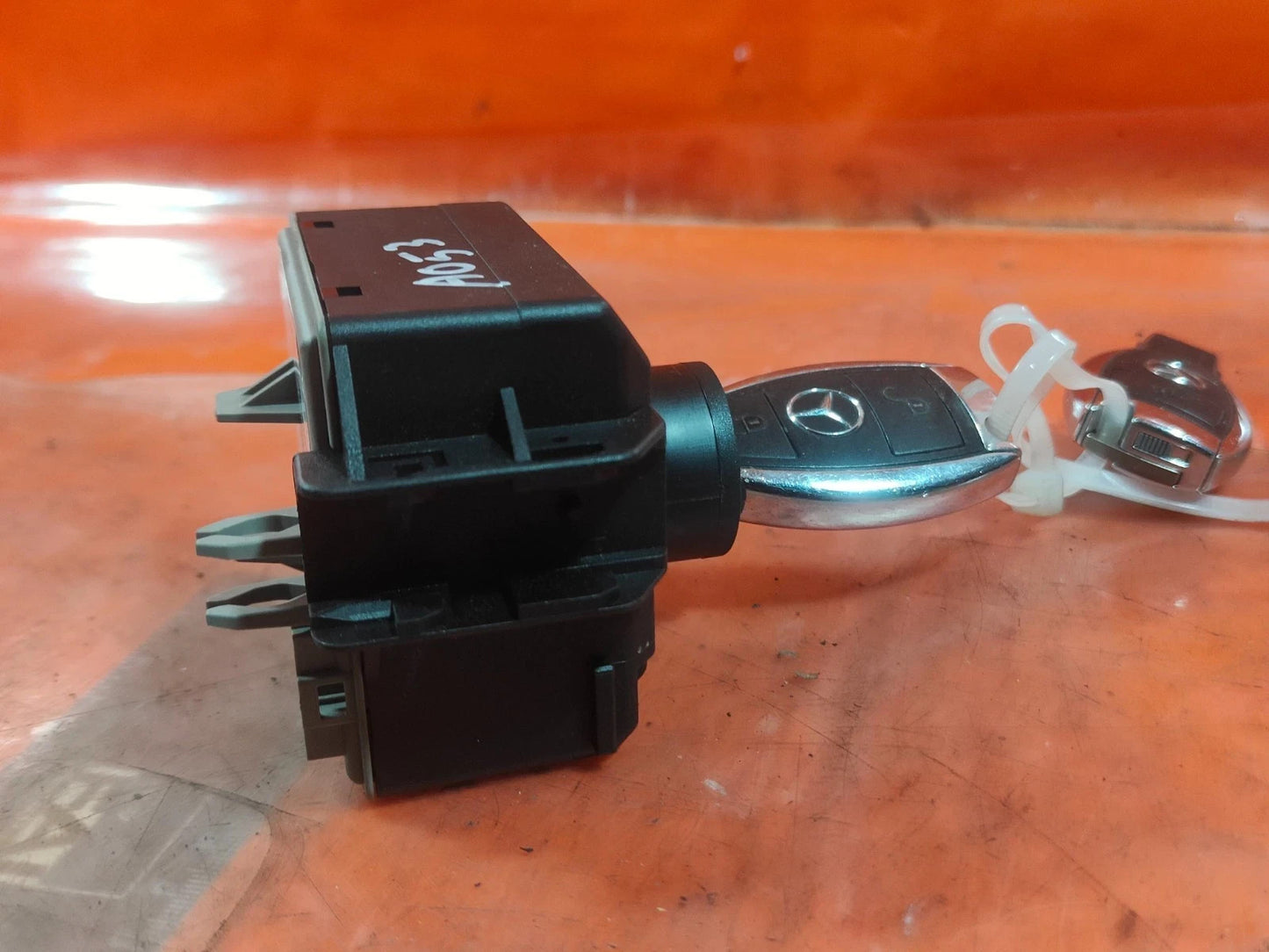 ebay-src:https://i.ebayimg.com/00/s/mtiwmfgxnjaw/z/czsaaeswfd5p-bqr/$_57.jpg