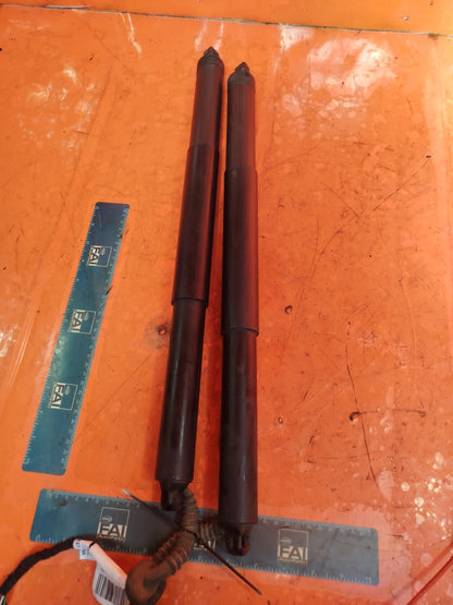 2016 Audi Q5 8R 2.0TDI Electric Tailgate Strut Pair 80A827851A Warranty A152 - Image 2