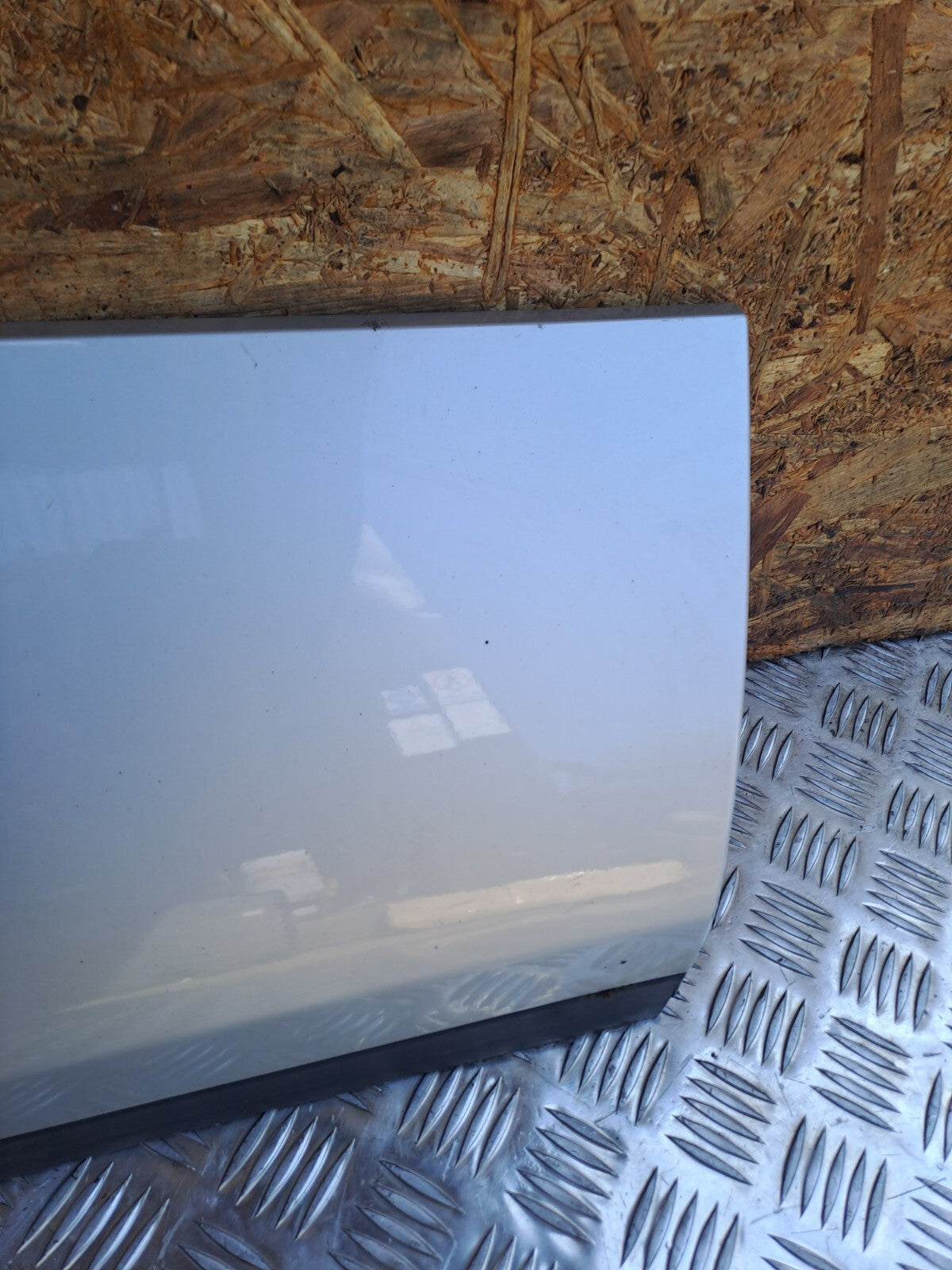 ✅2005 RANGE ROVER VOGUE L322 FRONT RIGHT DOOR LOWER MOULDING TRIM SILVER 8263896 - Image 6
