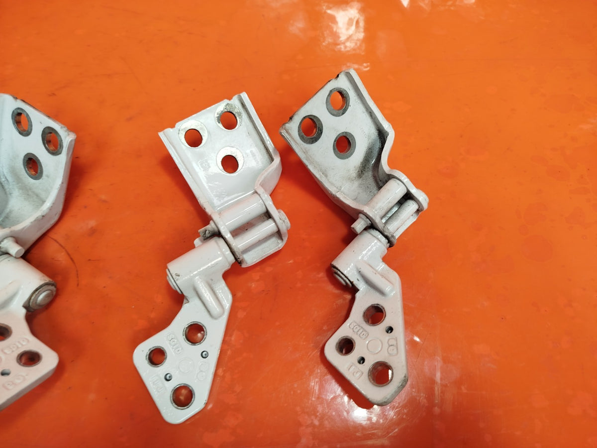 2020 Vauxhall Combo MK4 Rear Door Hinge Set Left Right Warranty A414 - Image 5