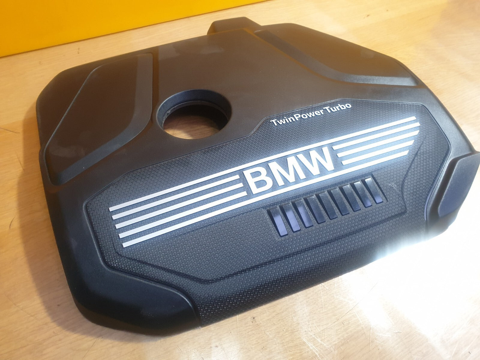 ✅2023 BMW 1 Series F40 1.5 Petrol Engine Cover 8656447 + Warranty A151 - Image 2