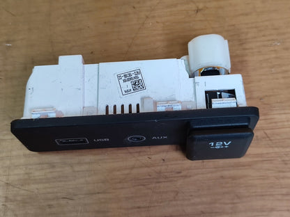 ✅2015 LAND ROVER DISCOVERY SPORT L550 USB SOCKET PORT FK7219C166CC + WARRANTY - Image 3
