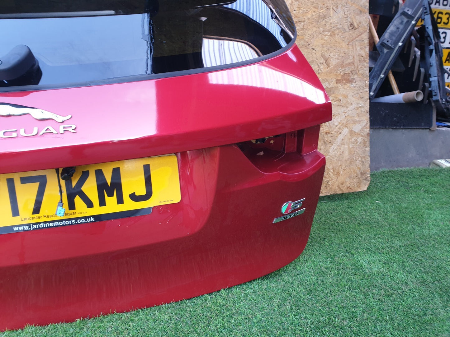 ✅2017 JAGUAR F-PACE X761 3.0 PETROL TAILGATE BOOTLID RED + WARRANTY A196 - Image 9