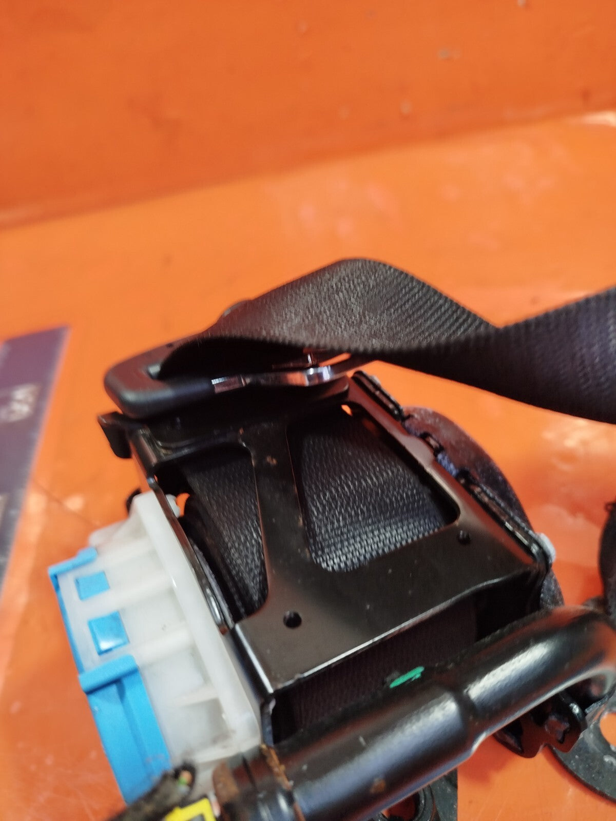 ✅MERCEDES W176 A180 AMG SPORT 1.5 DIESEL 2013 REAR LEFT SEAT BELT 307492399228AH - Image 5