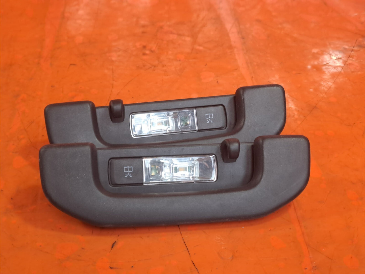 ✅MERCEDES BENZ A CLASS W177 214-2021 REAR LEFT & RIGHT GRAB HANDLES A0998150100 - Image 1