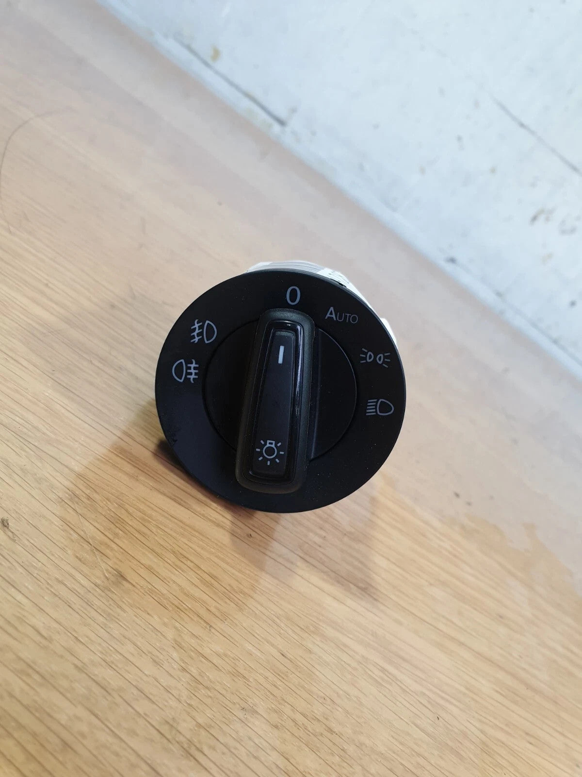 ebay-src:https://i.ebayimg.com/00/s/mtywmfgxmjaw/z/vrwaaesw7djqj~pm/$_57.jpg