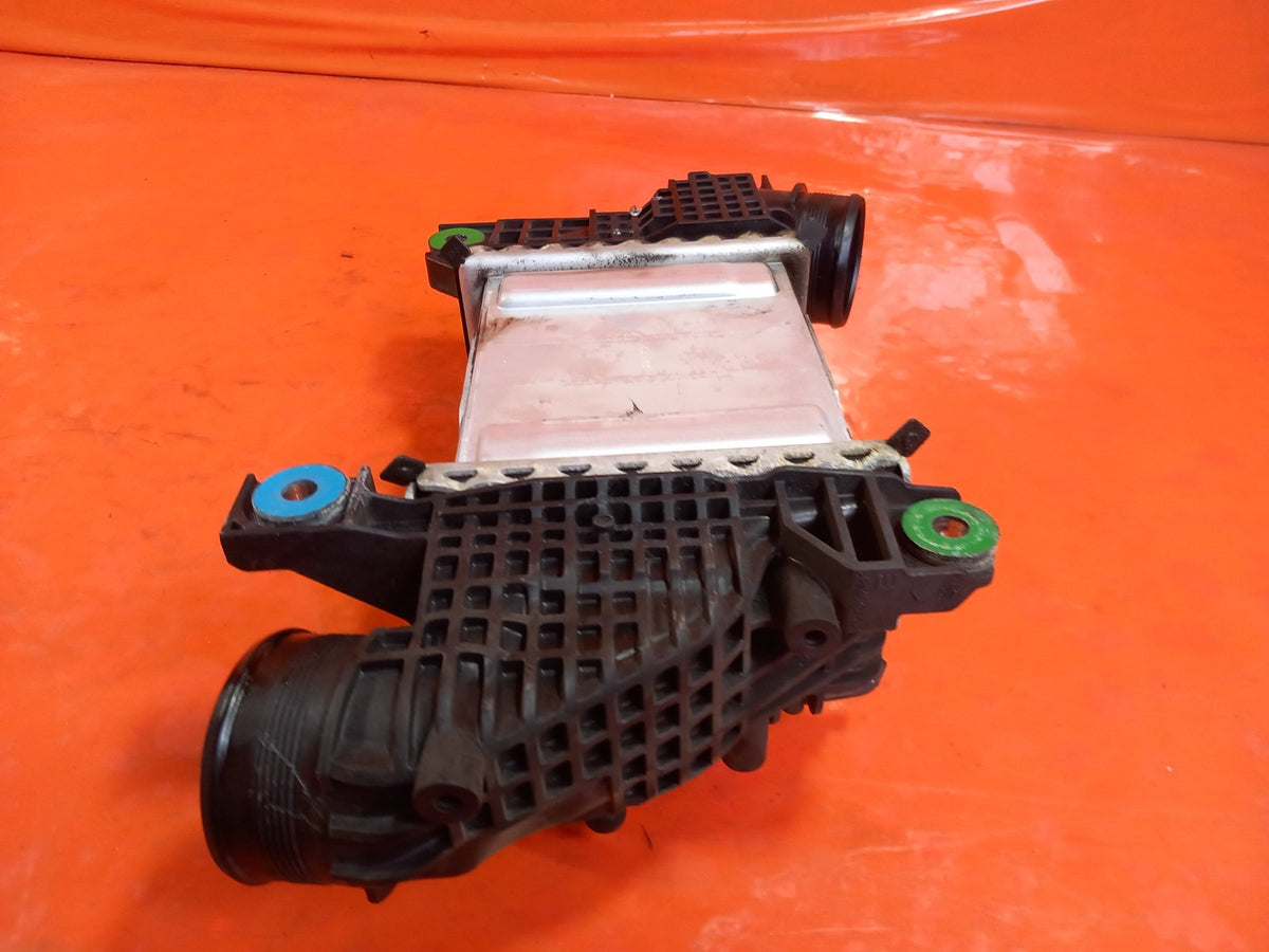 2023 VW Transporter ST-Line Intercooler 04L145749P Warranty A416 - Image 7