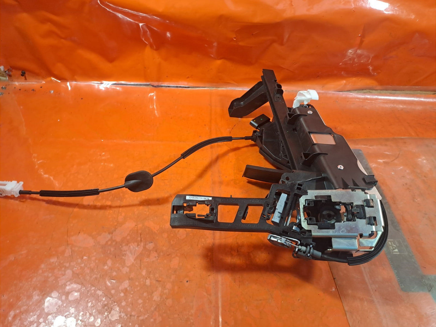 ebay-src:https://i.ebayimg.com/00/s/mtiwmfgxnjaw/z/q7saaeswlqfposan/$_57.jpg