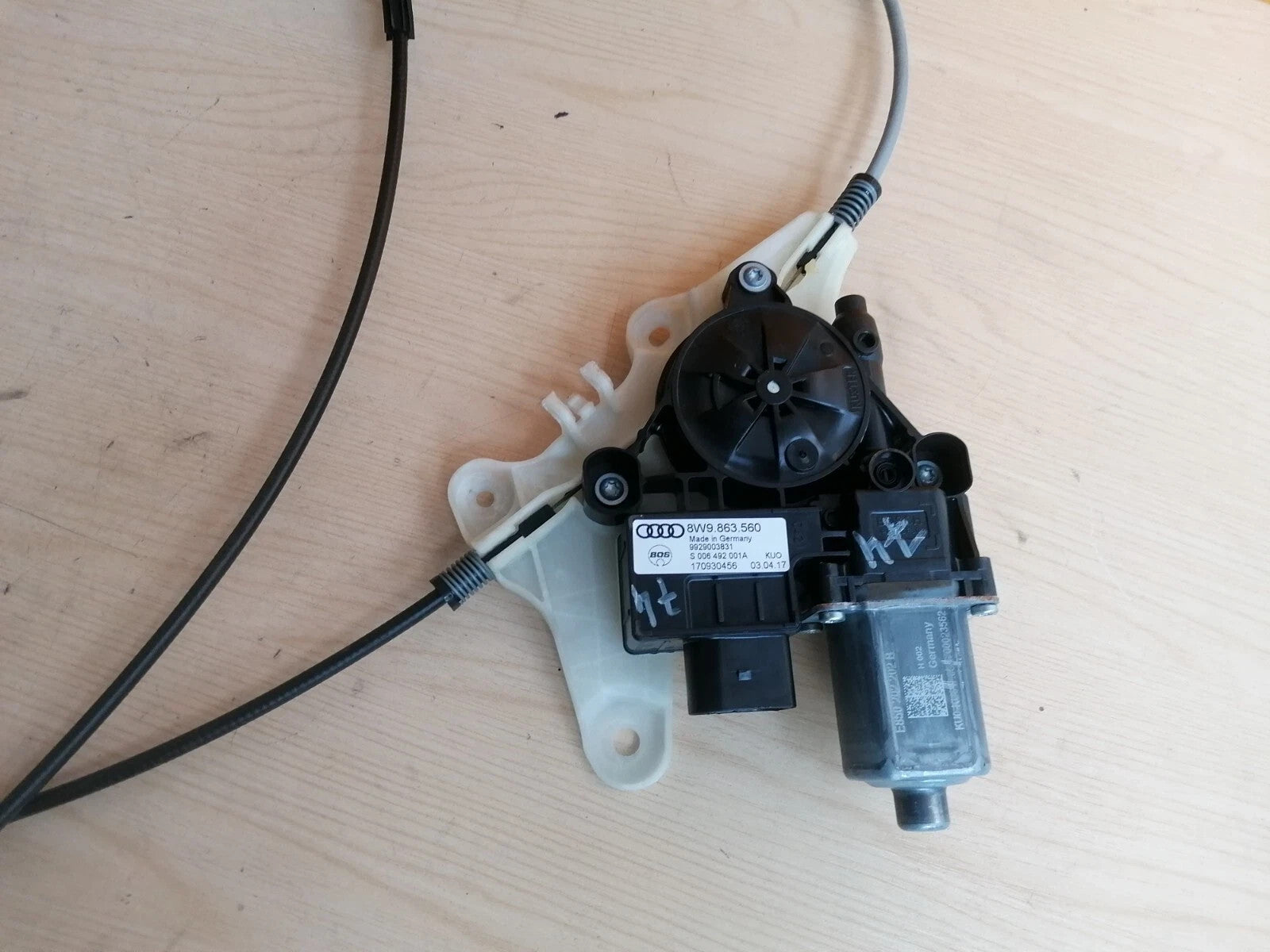 ebay-src:https://i.ebayimg.com/00/s/mtiwmfgxnjaw/z/vw0aaeswvb1qaudb/$_57.jpg