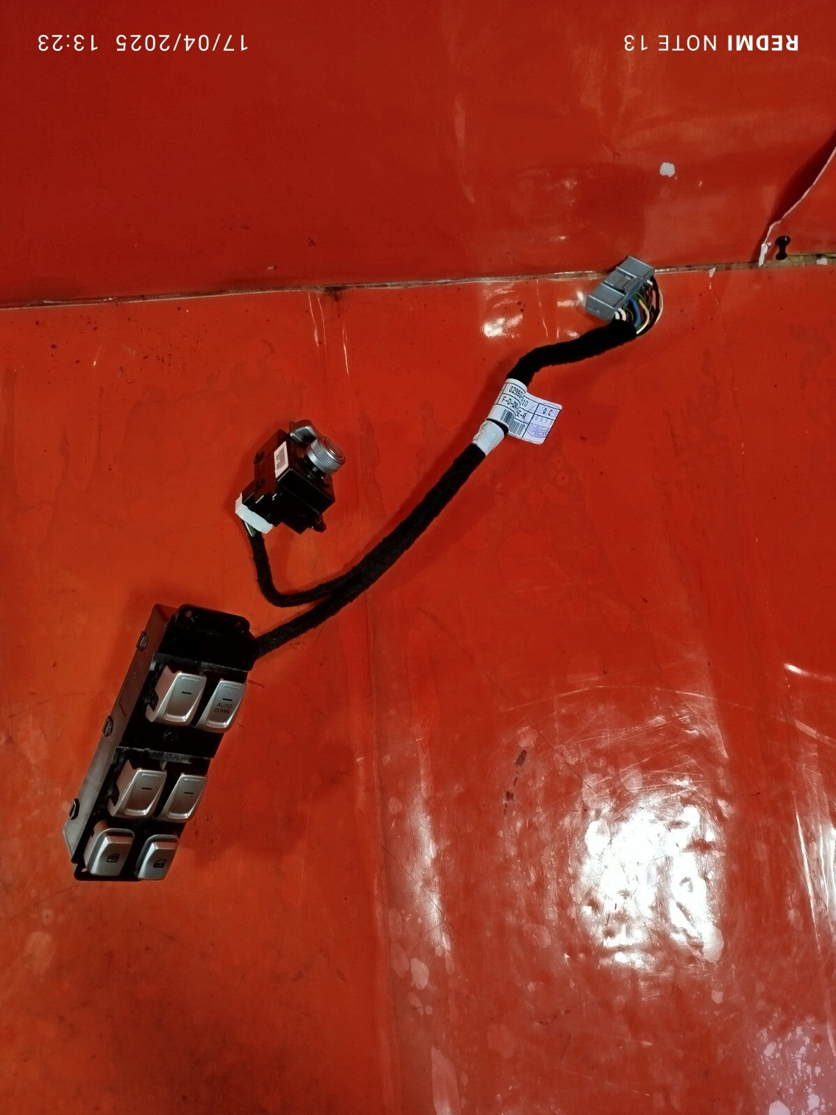 ✅SSANGYONG TIVOLI Elx 1.6 DIESEL 2016 FRONT RIGHT WINDOW SWITCH 85501-35000 A279 - Image 2