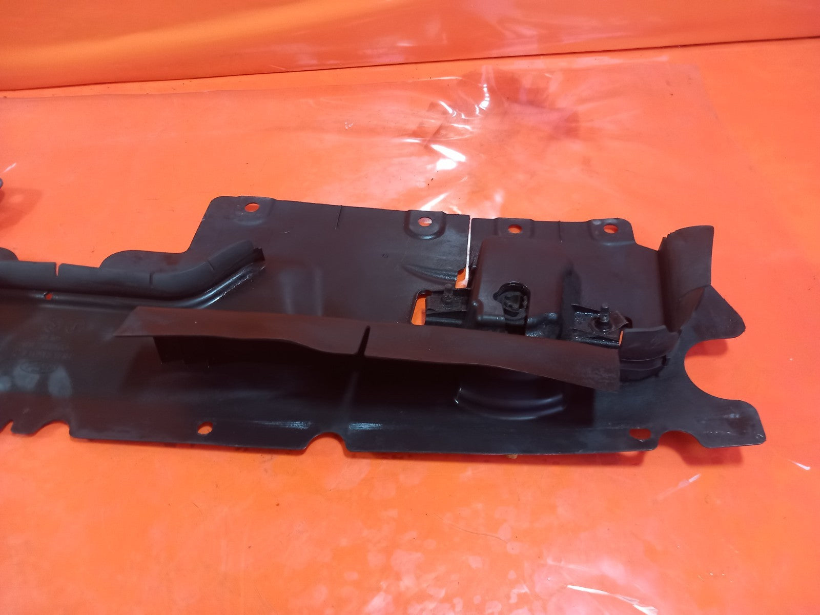 2019 Ford Galaxy MK3 Zetec Slam Panel Upper Cover Panel EM2B-R16613-AC A345 - Image 12
