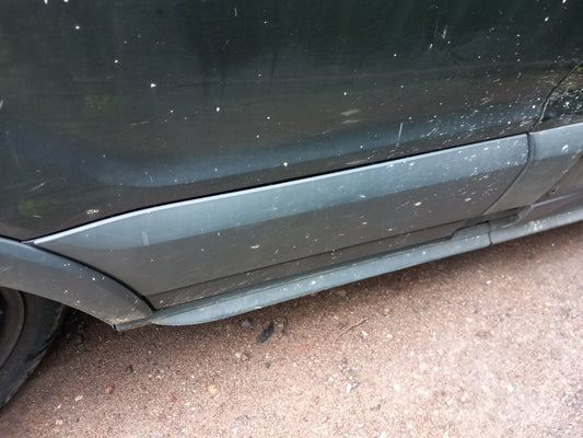 2019 Ford Transit 310 Front Left Door Molding Trim Warranty A424 - Image 1