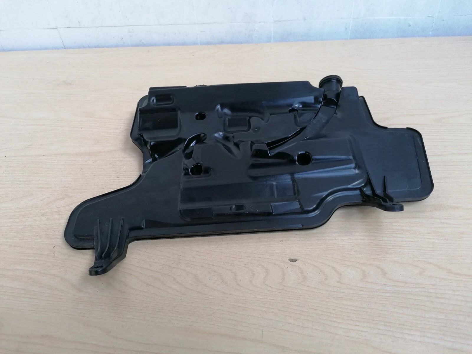 ebay-src:https://i.ebayimg.com/00/s/mtiwmfgxnjaw/z/wkgaaeswmh9p354u/$_57.jpg