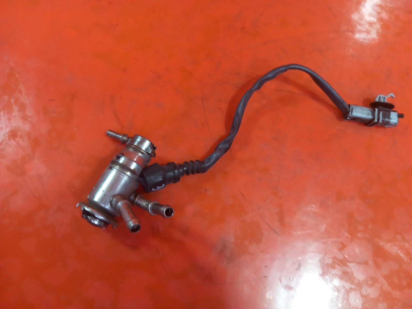 ebay-src:https://i.ebayimg.com/00/s/mtiwmfgxnjaw/z/2xeaaeswjf1qacaj/$_57.jpg
