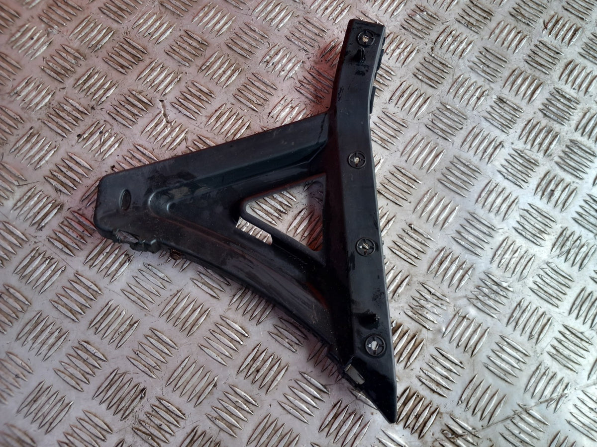 Ford Transit Custom 2.0 Diesel 2016 Front Right Bumper Bracket GK2117D958AA A409 - Image 2